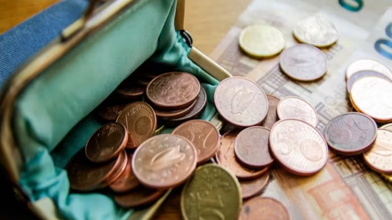 Revalorisation des Pensions Agirc-Arrco en 2024 : Ce qu’il Faut Savoir