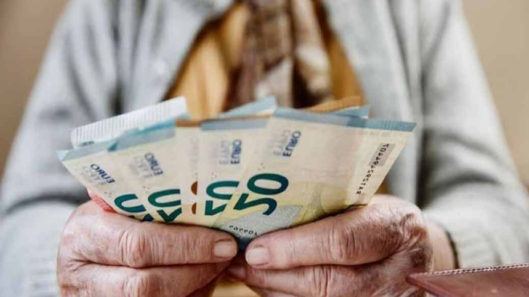 Explosion des Comptes Bancaires : Découvrez le Versement Exceptionnel de 760 € pour des Millions de Français !