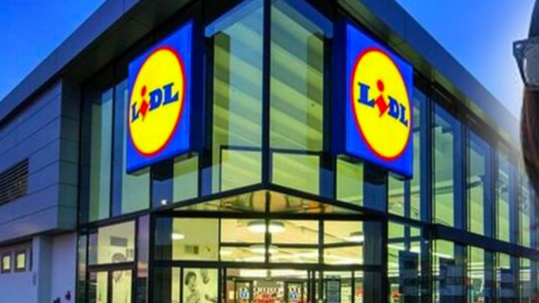 Incident Explosif chez Lidl: Une Cliente Déclenche une Tempête avec une Réclamation Choquante! »