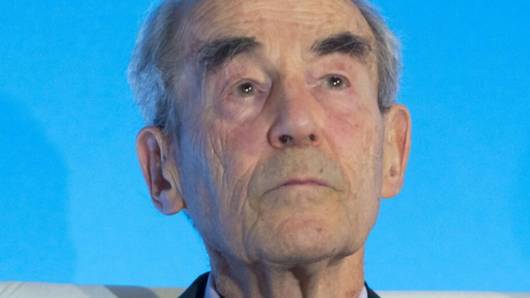 Absence Poignante: Pourquoi Anne Vernon Manquera l’Hommage National à Robert Badinter