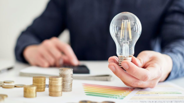 15 Astuces Pratiques pour Alléger Votre Facture Électrique