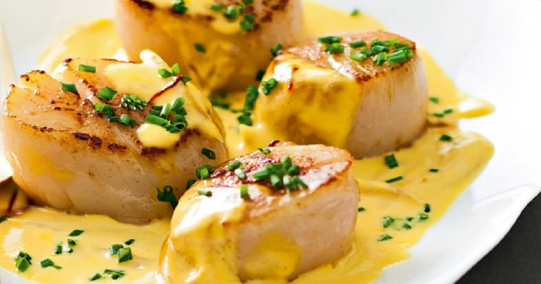 Tulipes de Saint-Jacques au Safran : La Recette Chic et Raffinée à Tester Absolument