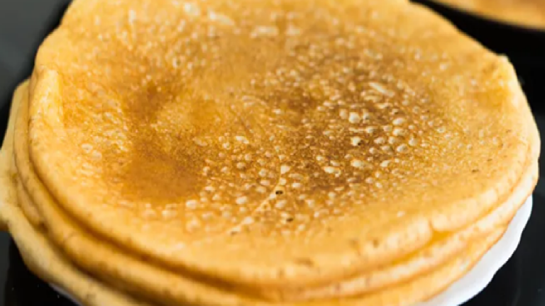 Connaissez-vous les crêpes à la cocotte, cette recette régionale et traditionnelle ?