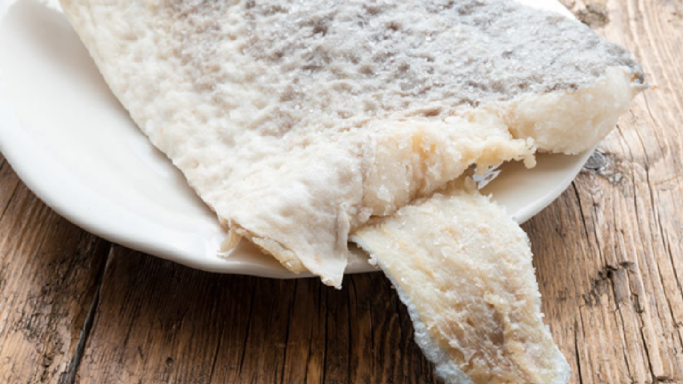 3 astuces de chef pour dessaler la morue sans altérer son goût