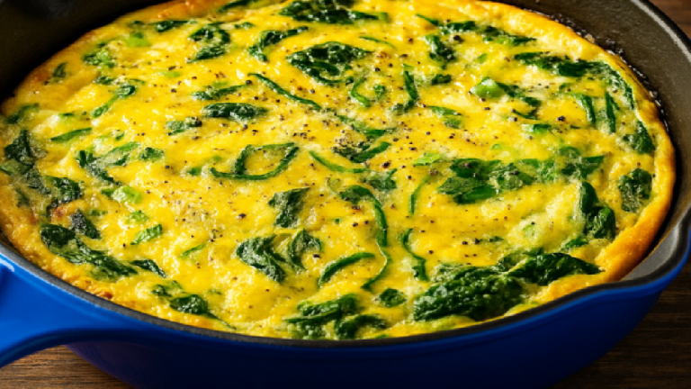 Omelette croustillante au sésame : la recette protéinée ultra simple qui fait sensation