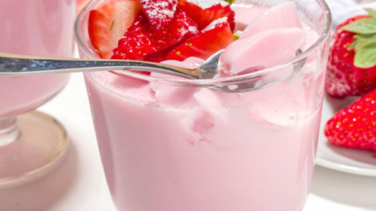 Mousse aux fraises sans sucre, sans crème : le dessert léger qui régale sans culpabilité