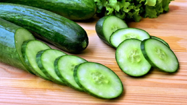 Ne jetez plus la peau du concombre : voici pourquoi elle est si précieuse pour votre santé